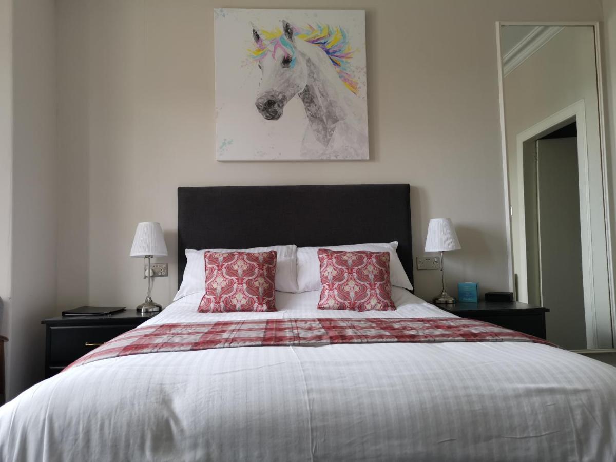 Munro Guest House สเตอร์ลิง ภายนอก รูปภาพ
