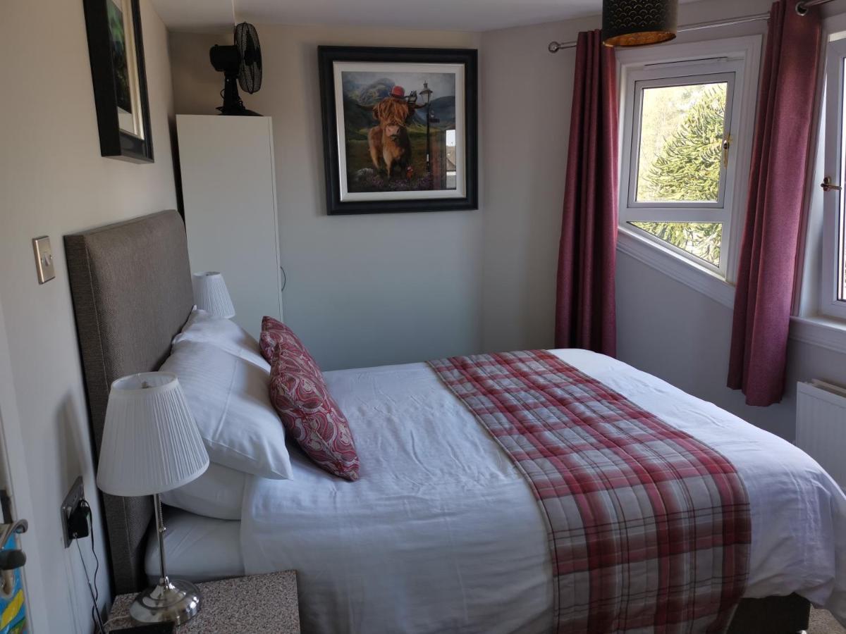 Munro Guest House สเตอร์ลิง ภายนอก รูปภาพ